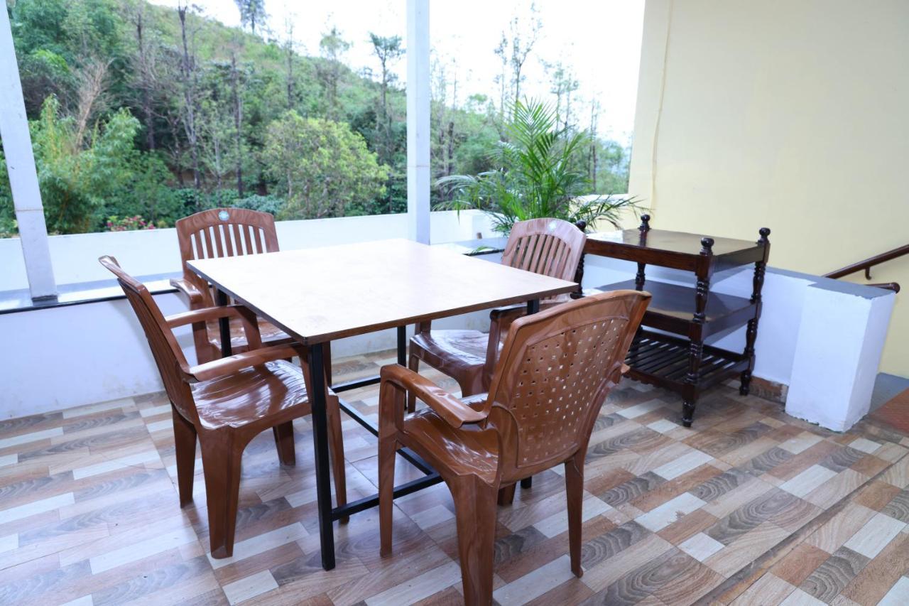 Kollanoor Guest House Madikeri Esterno foto