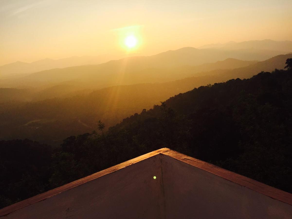 Kollanoor Guest House Madikeri Esterno foto